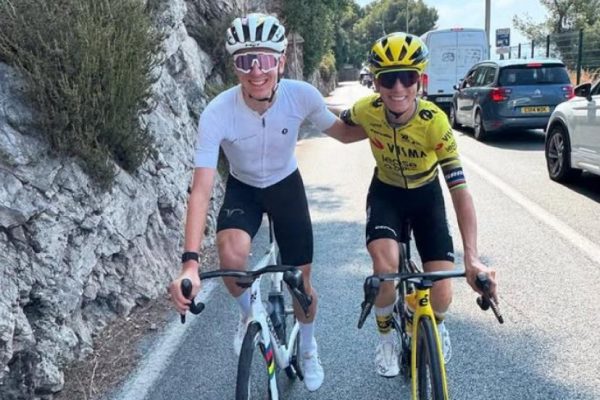 Pauline Ferrand-Prévot et Tadej Pogacar, le sourire des champions réunis après le Tour de France